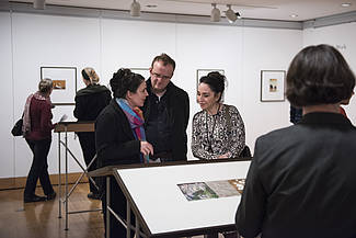 Visitors in the exhibition "Waseem Ahmed - Dahlem Karkhana", photo: Sebastian Bolesch