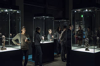 Guided tour with curator Helmut Groschwitz, photo: Sebastian Bolesch